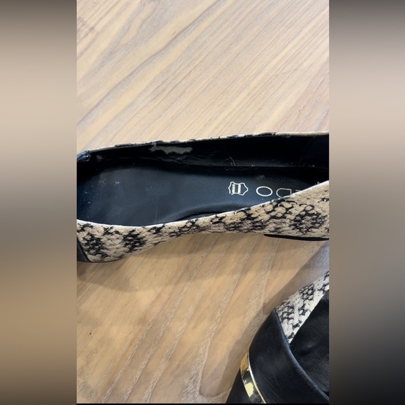 POINTED TOE SNAKESKIN FLATS FROM ALDO - Picture 7 of 10